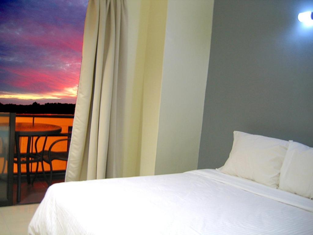 Time Hotel